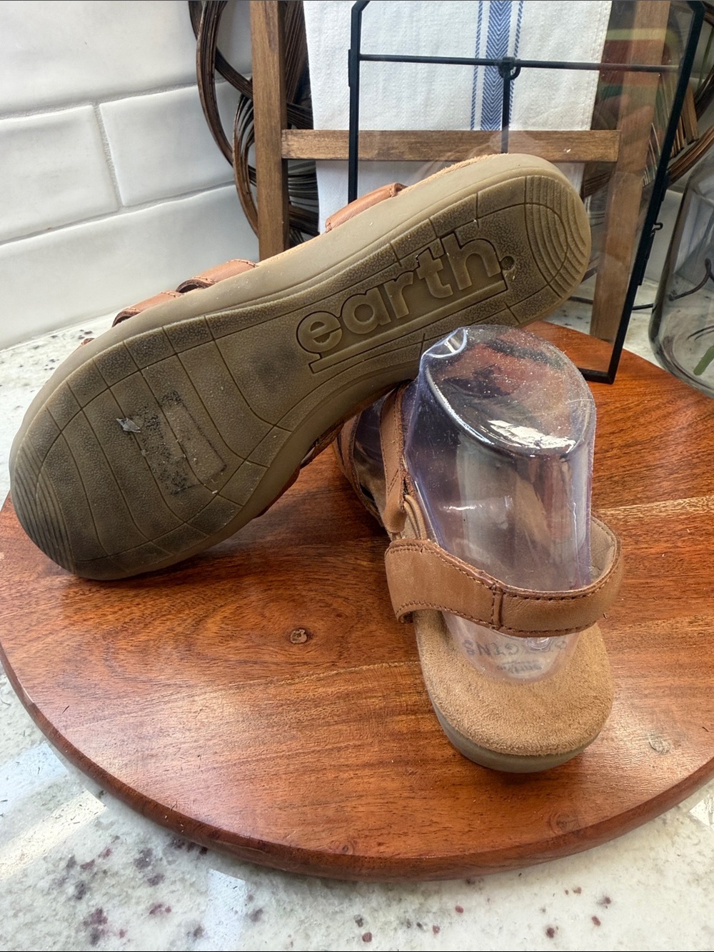 Earth Origins Women’s Tan Woven Leather Peep-Toe Flats - Picture 7 of 8